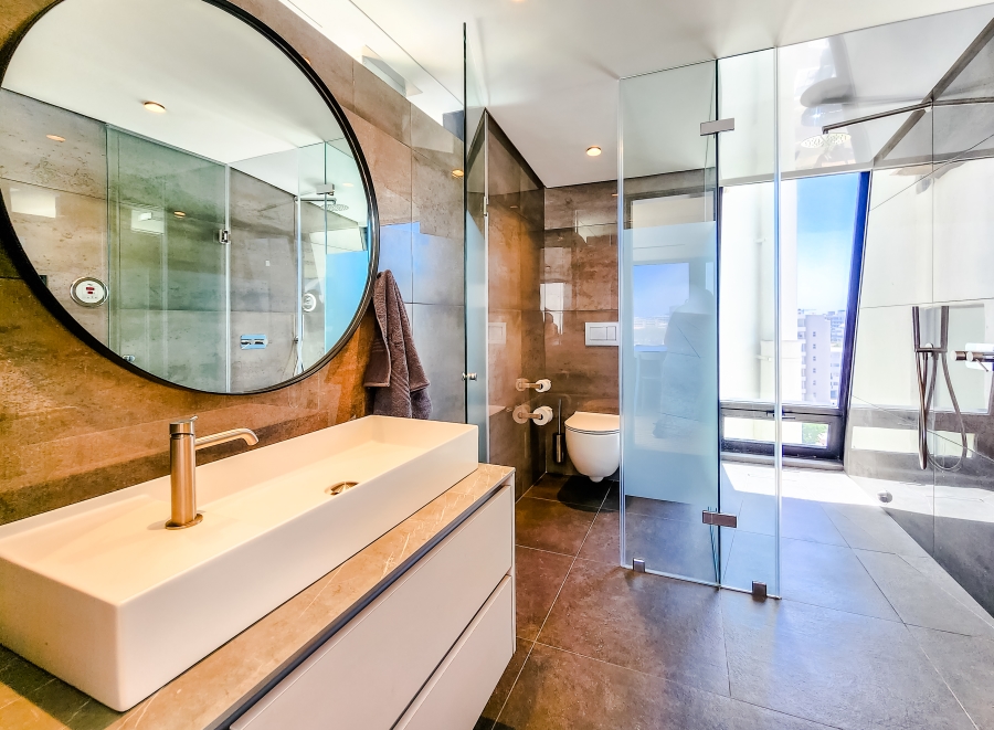 5 Bedroom Property for Sale in Sea Point Western Cape